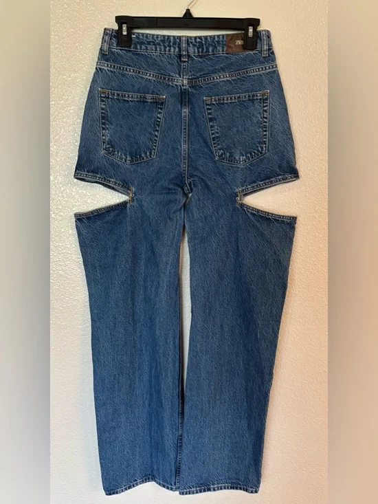 ZARA 100% Cotton Mid Waist Straight Leg Cut Out Jeans (no chain) - Picture 3 of 7